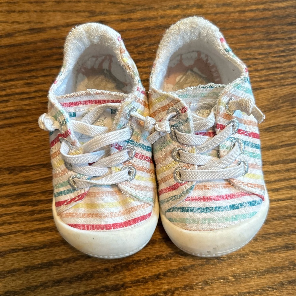 Roxy slip on sneakers